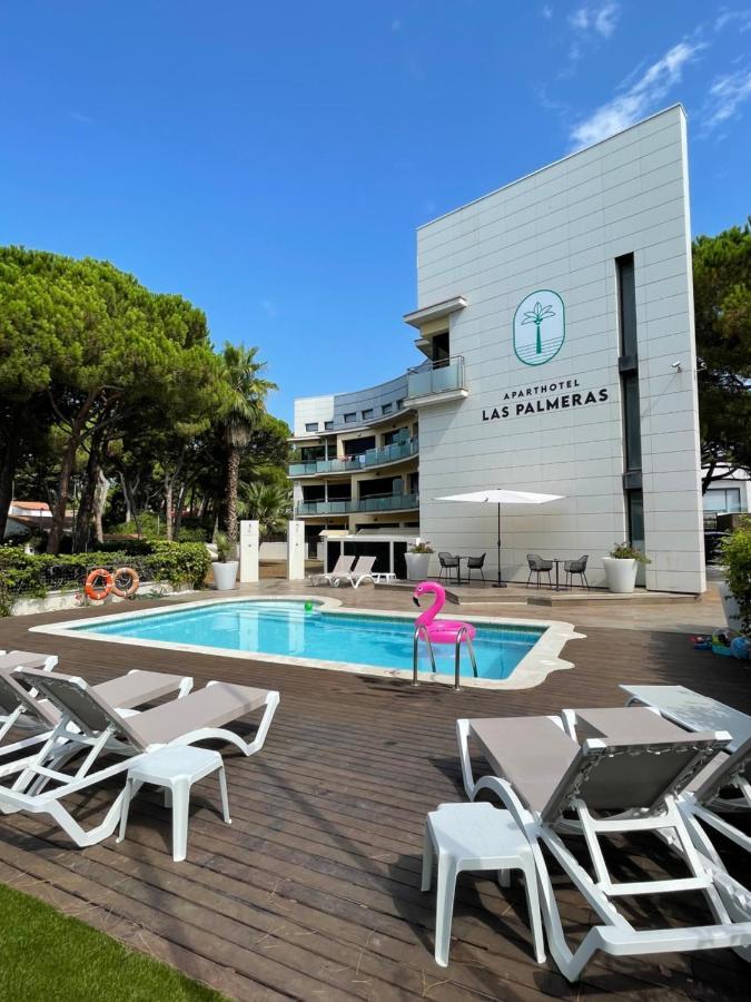 Aparthotel Las Palmeras كاستيلديفيلس المظهر الخارجي الصورة